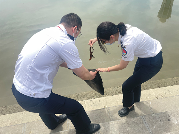 1651802955762480.jpeg 同飲一江水 共護(hù)母親河2.jpeg