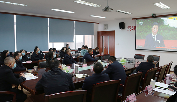 1670382236190544.jpg 綿陽(yáng)機(jī)場(chǎng)黨委認(rèn)真收聽收看江澤民同志追悼大會(huì).jpg